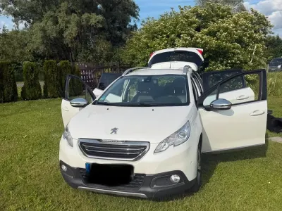 Gebraucht Peugeot 2008 Allure 92 PS (67 kW) 2015 Andere farben SUV