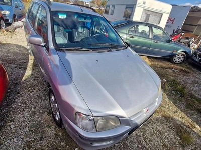 Gebraucht Mitsubishi Space Star 102 PS (75 kW) 2002 Silber Van / Kleinbus