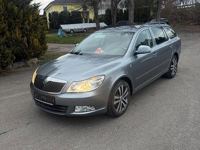 Second-hand Skoda Octavia 140 CP (102 kW) 2012 Argintiu Break