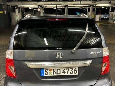 Honda FR-V
