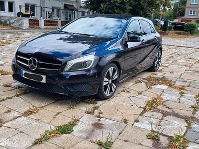 Violet Gebraucht 2014 Mercedes A180 Edition Kleinwagen | 11.500 € (Teuer)