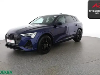 Gebraucht Audi e-tron S-Line 300 kW (408 PS) 2023 Blau (metallic) SUV