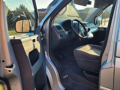 Gebraucht VW T5 131 PS (96 kW) 2009 Silber Van