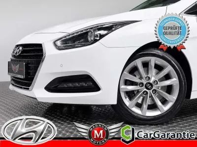 Gebraucht Hyundai i40 141 PS (103 kW) 2017 White crystal Kombi