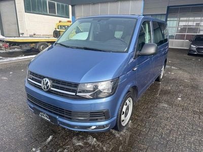 Gebraucht VW Multivan Trendline 150 PS (110 kW) 2016 Blau Van