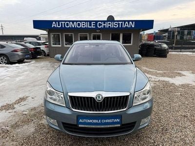 Sedamodra satine/satine blau Gebraucht 2012 Skoda Octavia LAURIN & KLEMENT Kombi | 10.200 € (Guter Preis)