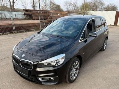 Gebraucht BMW 220 Gran Tourer Luxury Line 190 PS (139 kW) 2015 Schwarz Van / Kleinbus