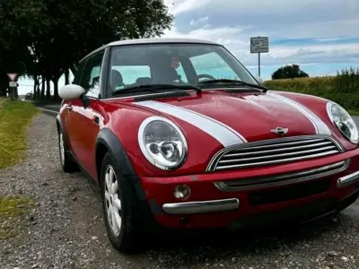 Käytetty Mini Cooper 116 HP (85 kW) 2001 Punainen Viistoperä