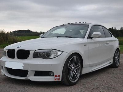 Gebraucht BMW 125 M Sport 218 PS (160 kW) 2011 Weiß Kleinwagen
