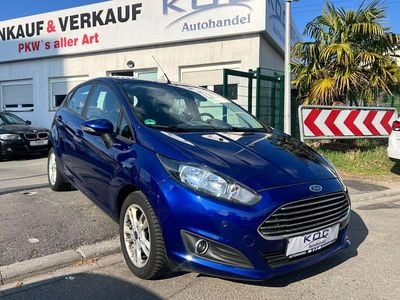 Gebraucht Ford Fiesta SYNC Edition 101 PS (74 kW) 2015 Blau Kleinwagen
