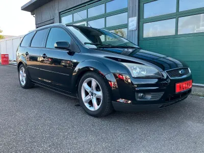 Gebraucht Ford Focus Titanium 145 PS (106 kW) 2007 Schwarz Kombi