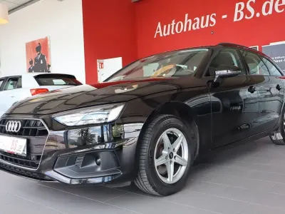 Gebraucht Audi A4 Sport 163 PS (119 kW) 2023 Brillantschwarz Kombi