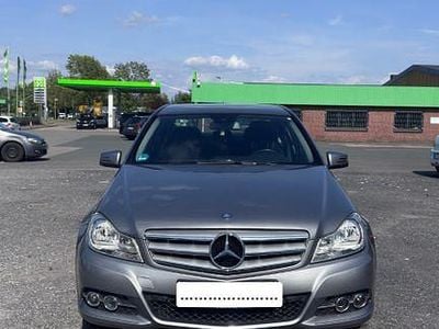 Gebraucht Mercedes C180 156 PS (114 kW) 2011 Grau Limousine