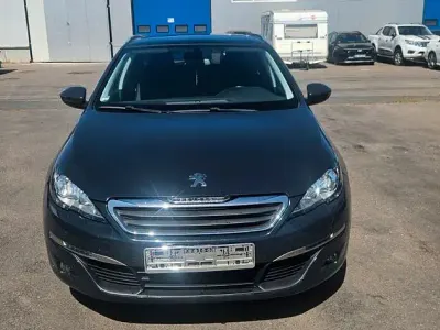 Gebraucht Peugeot 308 SW Style 131 PS (96 kW) 2016 Grau Kombi