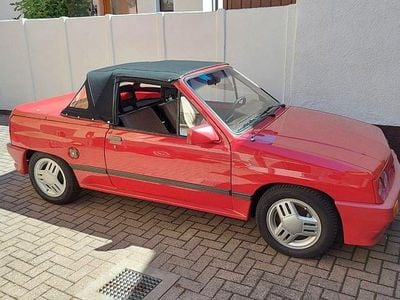 Occasion Opel Corsa 60 PK (44 kW) 1986 Rood Cabriolet