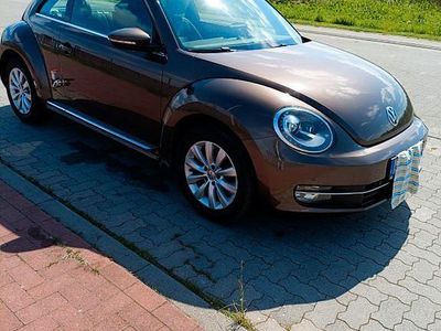 Usata VW Beetle Design 105 CV (77 kW) 2012 Marrone Utilitaria