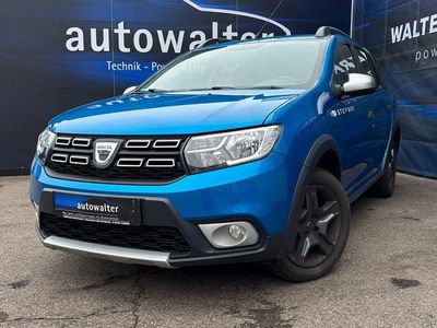 Gebraucht Dacia Logan MCV Celebration 90 PS (66 kW) 2017 Blau Kombi