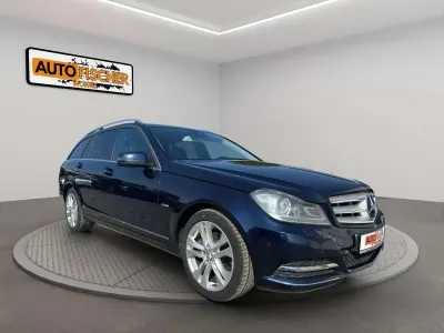 Gebraucht Mercedes C220 Avantgarde 170 PS (125 kW) 2011 Cavansitblau  metalliclack Kombi