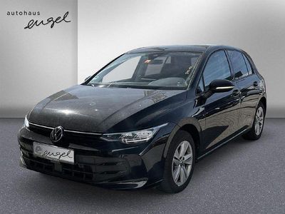 Używany VW Golf VIII Life 150 KM (110 kW) 2025 Czarny Sedan/Limuzyna
