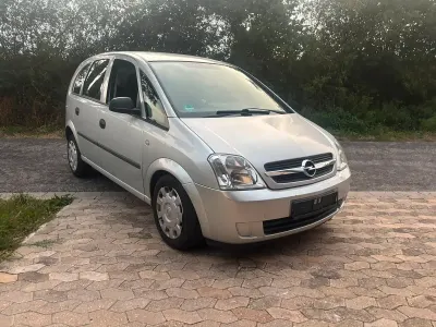 Gebraucht Opel Meriva 100 PS (73 kW) 2004 Silber Van / Kleinbus