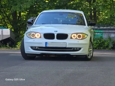 Gebraucht BMW 118 Lifestyle 143 PS (105 kW) 2011 Weiß Kleinwagen