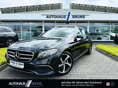 Gebraucht Mercedes E200 160 PS (117 kW) 2019 Obsidianschwarz Kombi