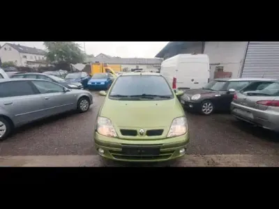 Gebraucht Renault Scénic 140 PS (102 kW) 2002 Grün Van / Kleinbus