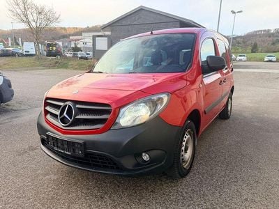 Gebraucht Mercedes Citan 109 90 PS (66 kW) 2018 Rot Kombi