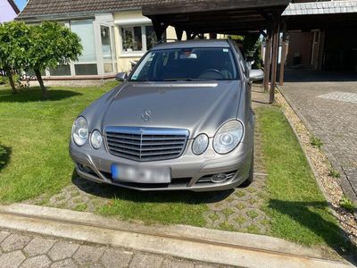 Mercedes E280
