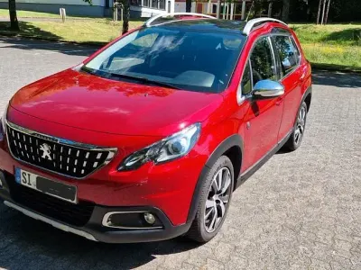 Gebraucht Peugeot 2008 Crossway 110 PS (80 kW) 2019 Rot SUV