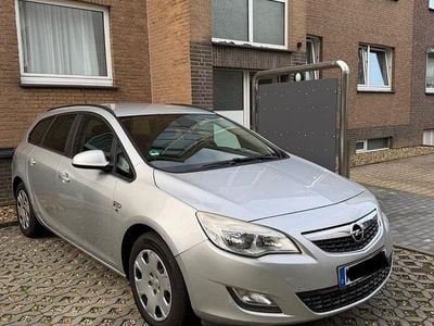 Gebraucht Opel Astra Eco 110 PS (80 kW) 2012 Grau Limousine