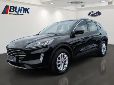 Käytetty Ford Kuga Titanium 190 HP (139 kW) 2022 Musta Katumaasturi