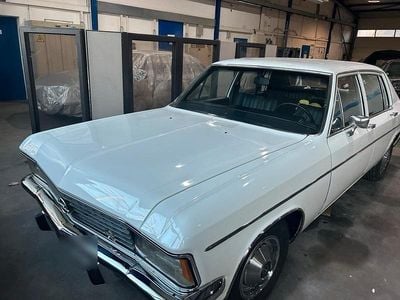 Usado Opel Diplomat 160 HP (117 kW) 1977 Branco Sedan