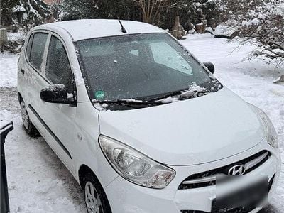 Weiß Gebraucht 2011 Hyundai i10 Kleinwagen | 2.790 € (Fairer Preis)