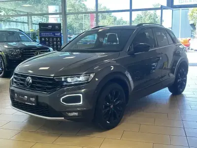 Gebraucht VW T-Roc Sport 150 PS (110 kW) 2022 Grau indiumgrau metallic (metallic) SUV