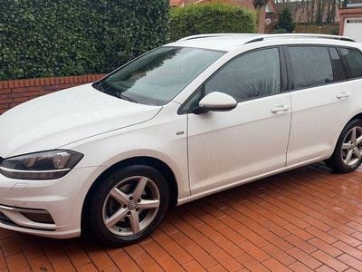 Gebraucht VW Golf VII Comfortline 116 PS (85 kW) 2018 Weiß Kombi