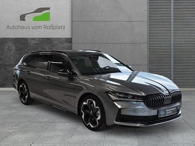 Novo Skoda Superb SportLine 265 HP (194 kW) 2026 Cinzento Carrinha