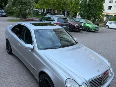 Gebraucht Mercedes E320 Avantgarde 224 PS (164 kW) 2005 Silber Limousine