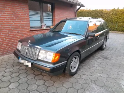 Gebraucht Mercedes 200 136 PS (100 kW) 1993 Schwarz Kombi