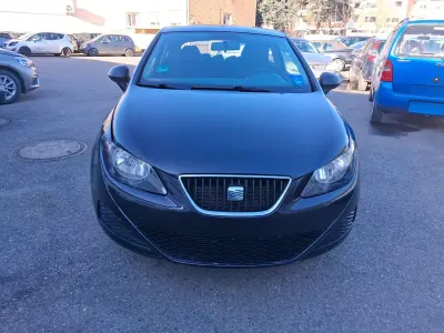 Gebraucht Seat Ibiza Basis 60 PS (44 kW) 2011 Schwarz Kleinwagen