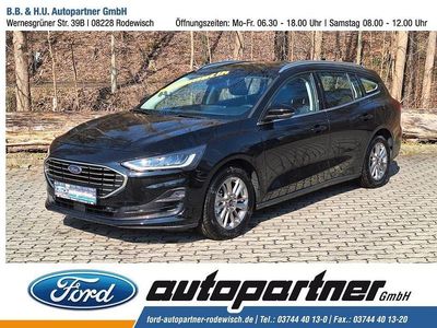 Gebraucht Ford Focus Titanium 125 PS (91 kW) 2024 Schwarz Limousine