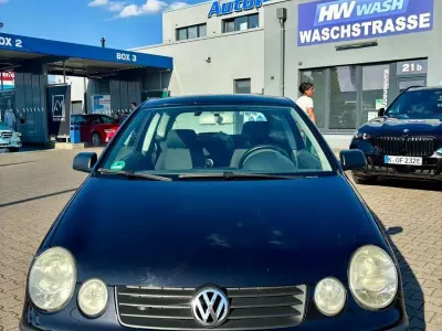 Gebraucht VW Polo Comfortline 64 PS (47 kW) 2004 Schwarz Kleinwagen