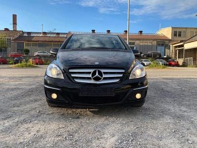 Mercedes B200