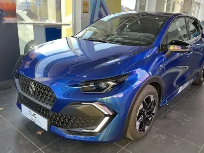 Neu Renault Clio V Evolution 158 PS (116 kW) 2026 Blau Limousine
