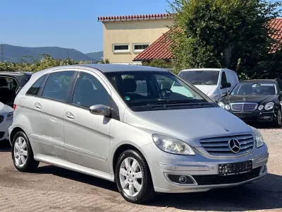 Gebraucht Mercedes B170 116 PS (85 kW) 2006 Silber Van / Kleinbus