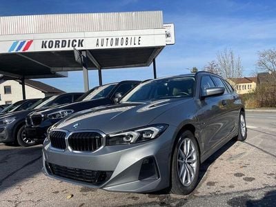Gebraucht BMW 330 Shadowline 292 PS (214 kW) 2022 Grau Kombi