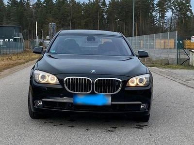 Gebraucht BMW 750 408 PS (300 kW) 2009 Schwarz Limousine