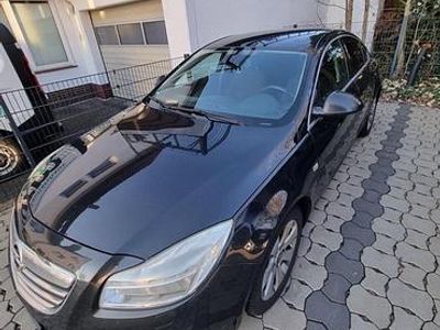 Gebraucht Opel Insignia 163 PS (119 kW) 2010 Schwarz Limousine