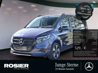 Gebraucht Mercedes V220 Avantgarde 163 PS (119 kW) 2024 Blau / sodalithblau Van / Kleinbus