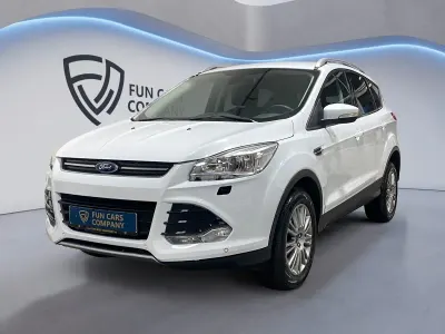 Gebraucht Ford Kuga Titanium 182 PS (133 kW) 2013 Weiß SUV